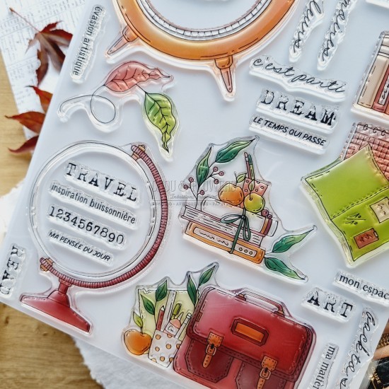 tampons clear le réveil de la collection L'Orée des bois pour les scrapbooking, l'artjournal et la carterie