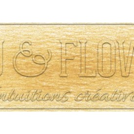 Crayon derwent drawing Gold