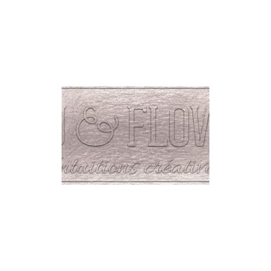 Crayon derwent drawing taupe