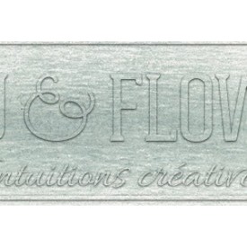 Crayon derwent drawing smoke blue