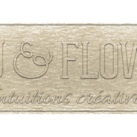 Crayon derwent drawing pale cedar