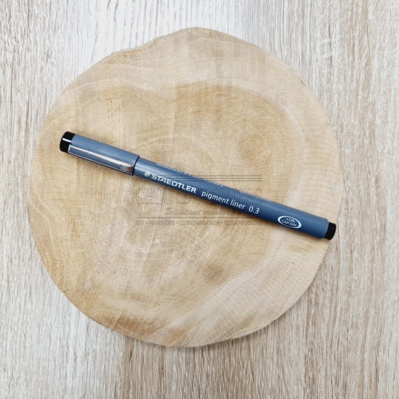 Feutre noir staedtler piment liner