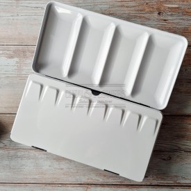 boîte pour ranger vos godets d'aquarelles